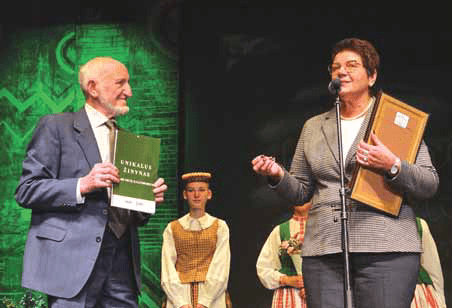 You are currently viewing L. Ivinskio kultūros ir meno premija